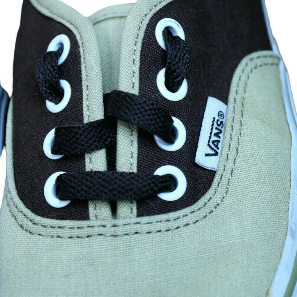 Custom Design Vans - Picture 3 of 14